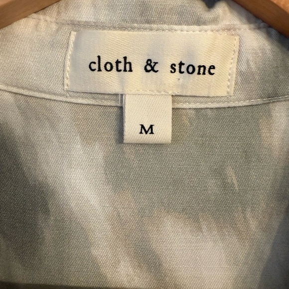 Cloth and Stone Anthropologie Water Color Button Down Blouse Medium - Picture 7 of 7
